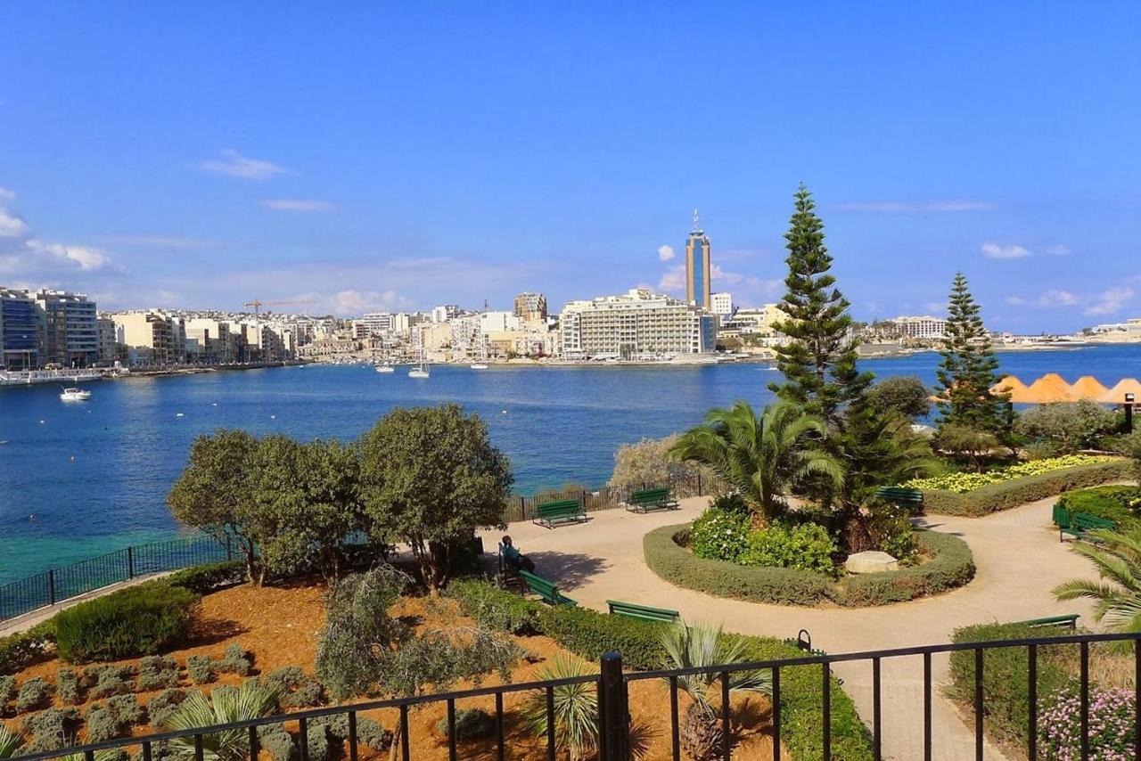 Modern Seaview Apartment In A Prime Location Sliema Eksteriør billede