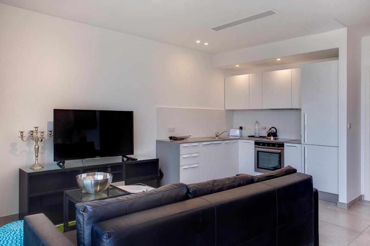 Modern Seaview Apartment In A Prime Location Sliema Eksteriør billede